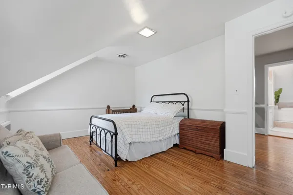 $349,999 | 205 Highland Avenue Northwest, Norton, VA 24273