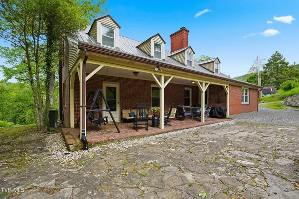 $349,999 | 205 Highland Avenue Northwest, Norton, VA 24273