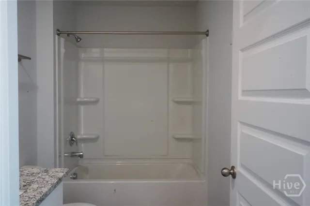 $2,450 | 397 Coconut Drive, Bloomingdale, GA 31302