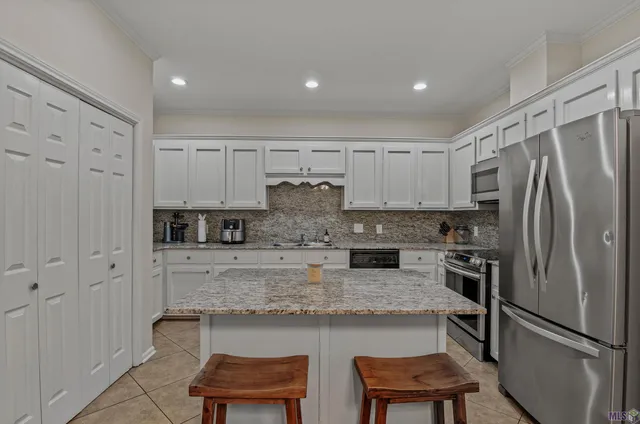 $199,000 | 279 Marilyn Drive, Unit 44, Baton Rouge, LA 70815