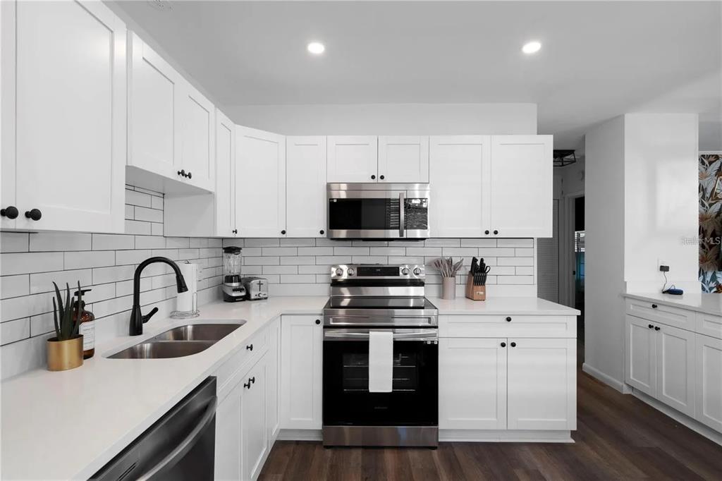 1500 Clearwater Largo Road North Largo, FL 33756 - Photo 14 of 70