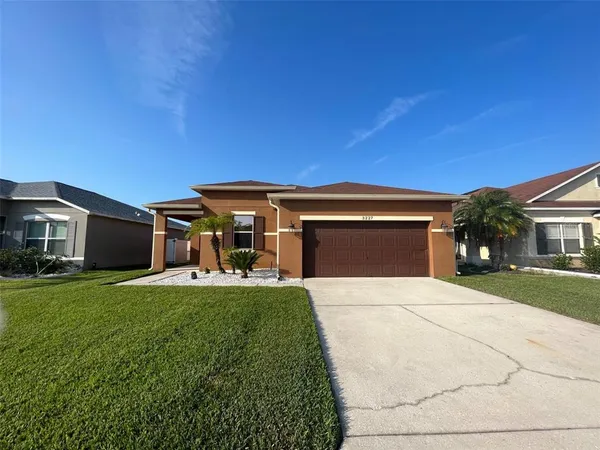 $2,325 | 3227 Ogden Drive, Mulberry, FL 33860