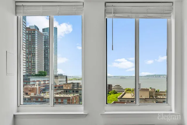 $1,060,000 | 333 Rector Place, Unit PH2S | Battery Park City