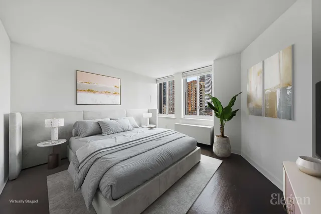 $1,060,000 | 333 Rector Place, Unit PH2S | Battery Park City
