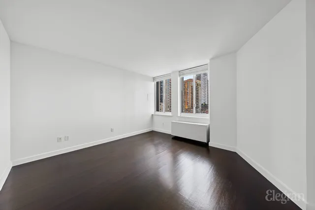 $1,060,000 | 333 Rector Place, Unit PH2S | Battery Park City