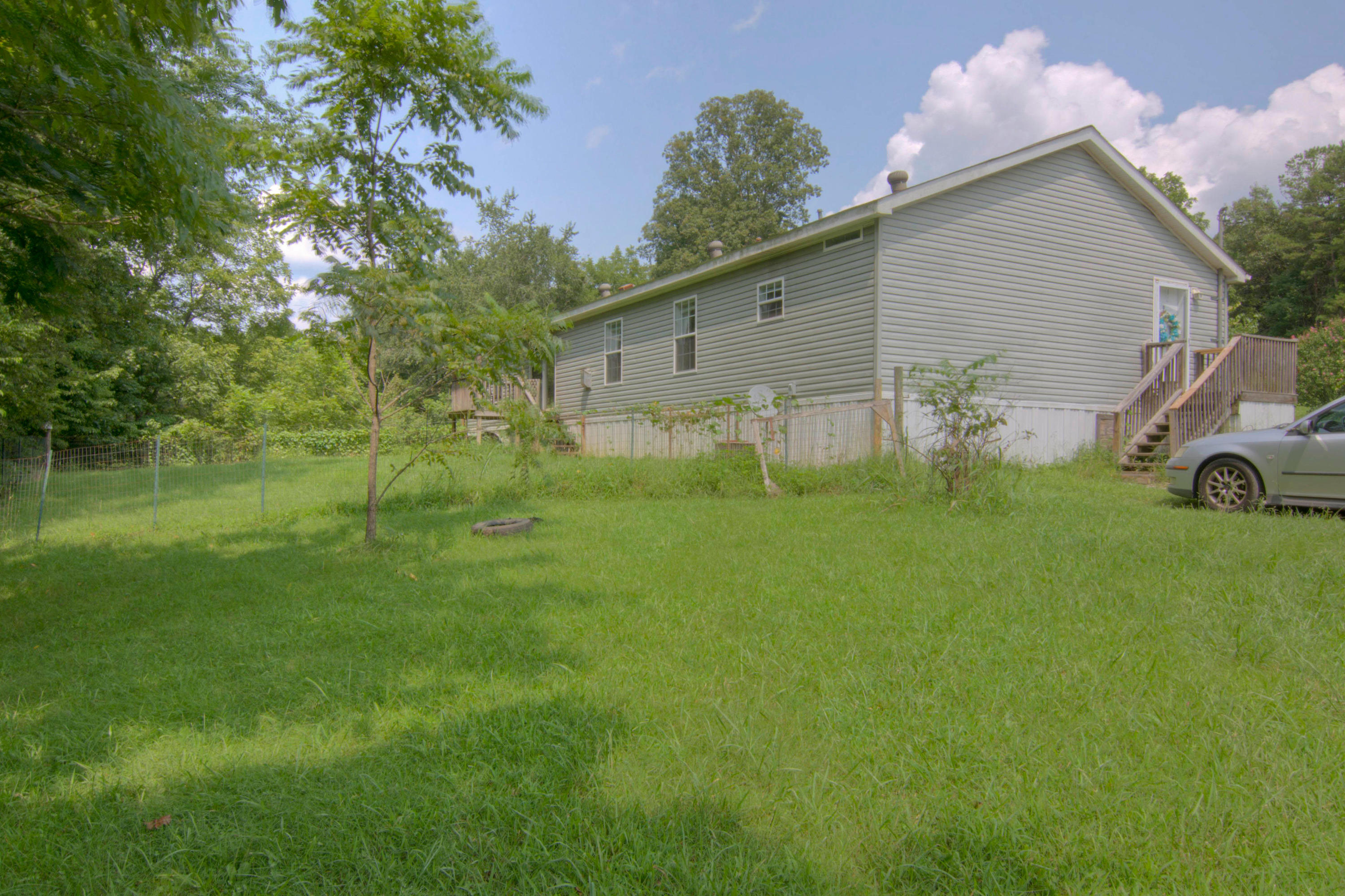 5112 Estes Road Loudon, TN 37774 - Photo 2 of 35 3. Rear View