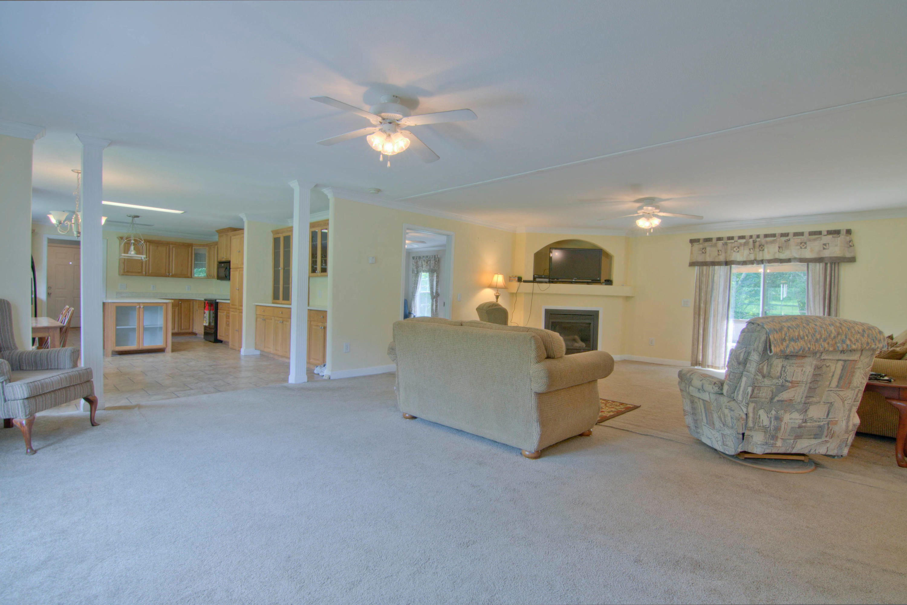 5112 Estes Road Loudon, TN 37774 - Photo 15 of 35 16. Living room view five