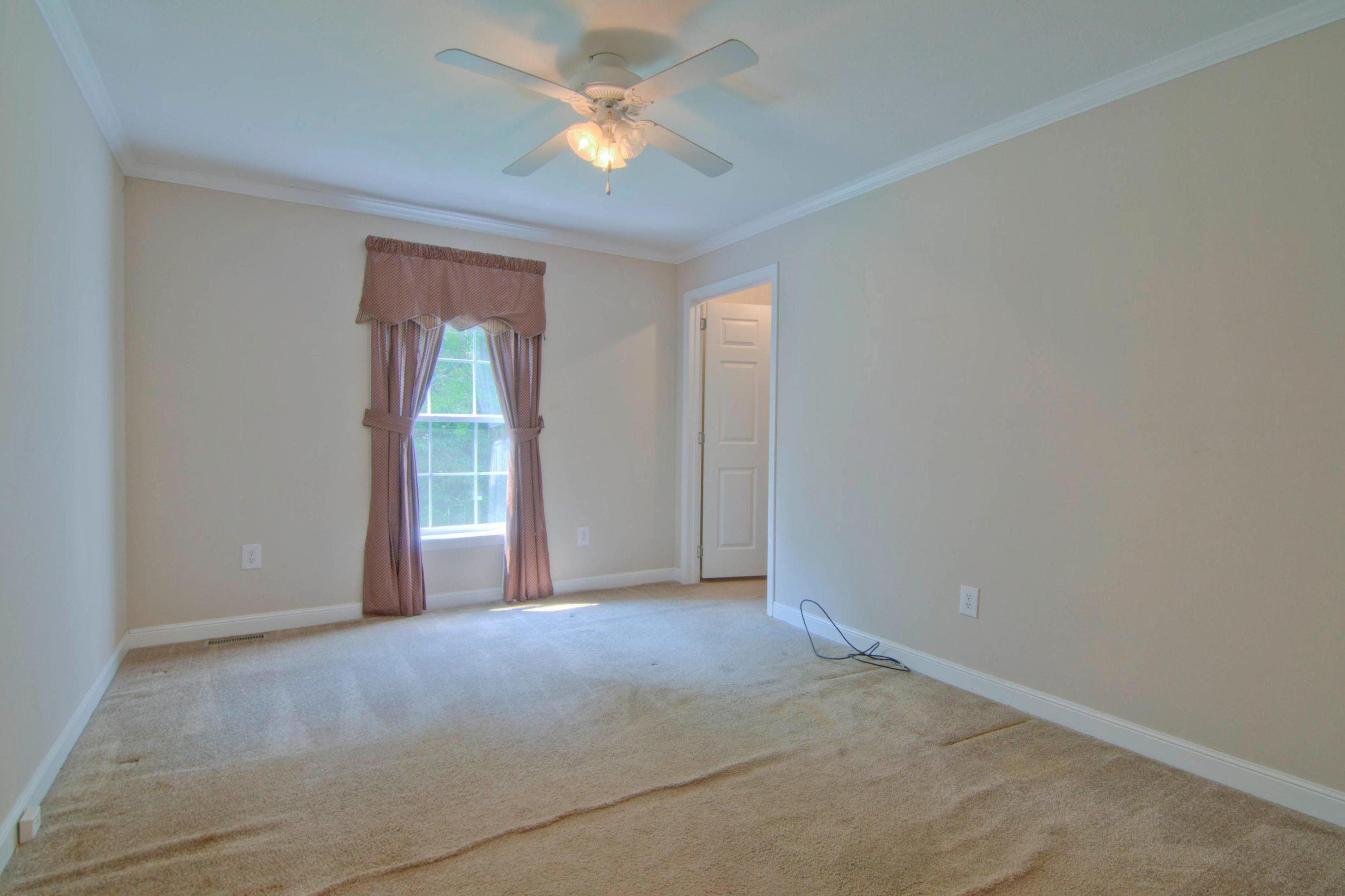 5112 Estes Road Loudon, TN 37774 - Photo 17 of 35 18. Bedroom one