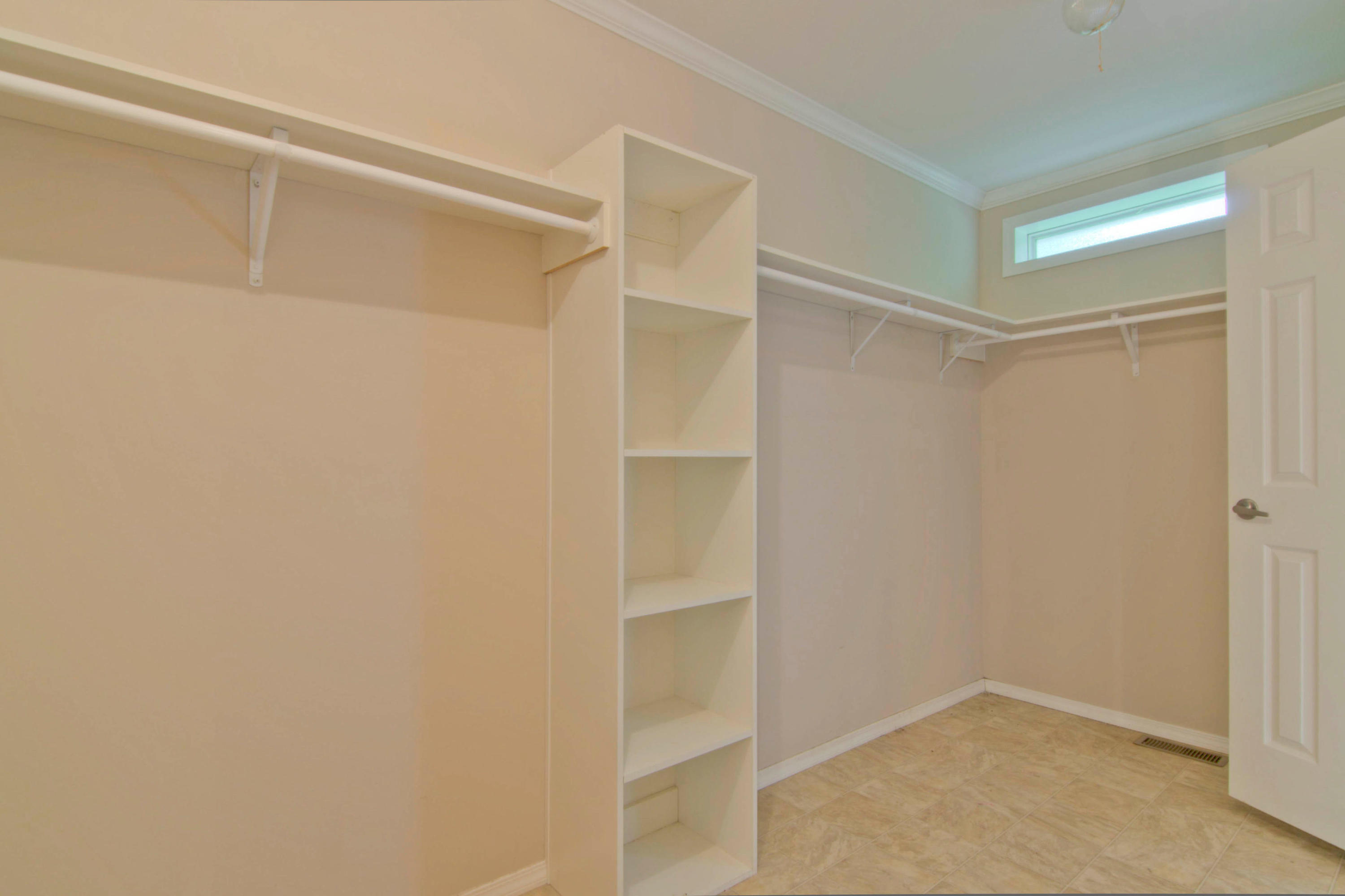5112 Estes Road Loudon, TN 37774 - Photo 26 of 35 27. Large master closet another view