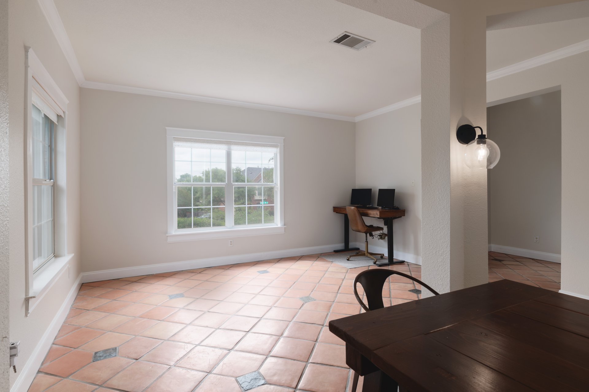 7000 Bending Oak Road Austin, TX 78749 - Photo 15 of 39 a view of a workspace room with a window