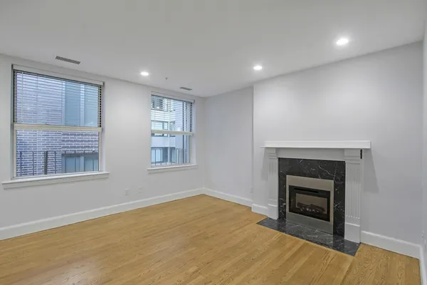 $3,200 | 140 Boylston Street, Unit 10, Boston, MA 02116
