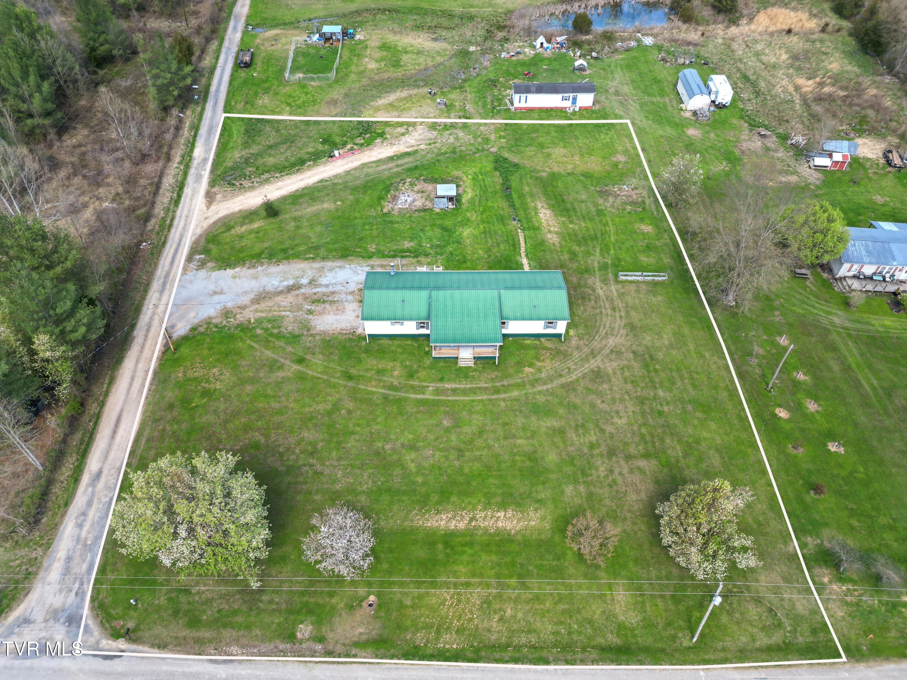 1675 Billy Bible Road Greeneville, TN 37745 - Photo 2 of 26 Property Outline