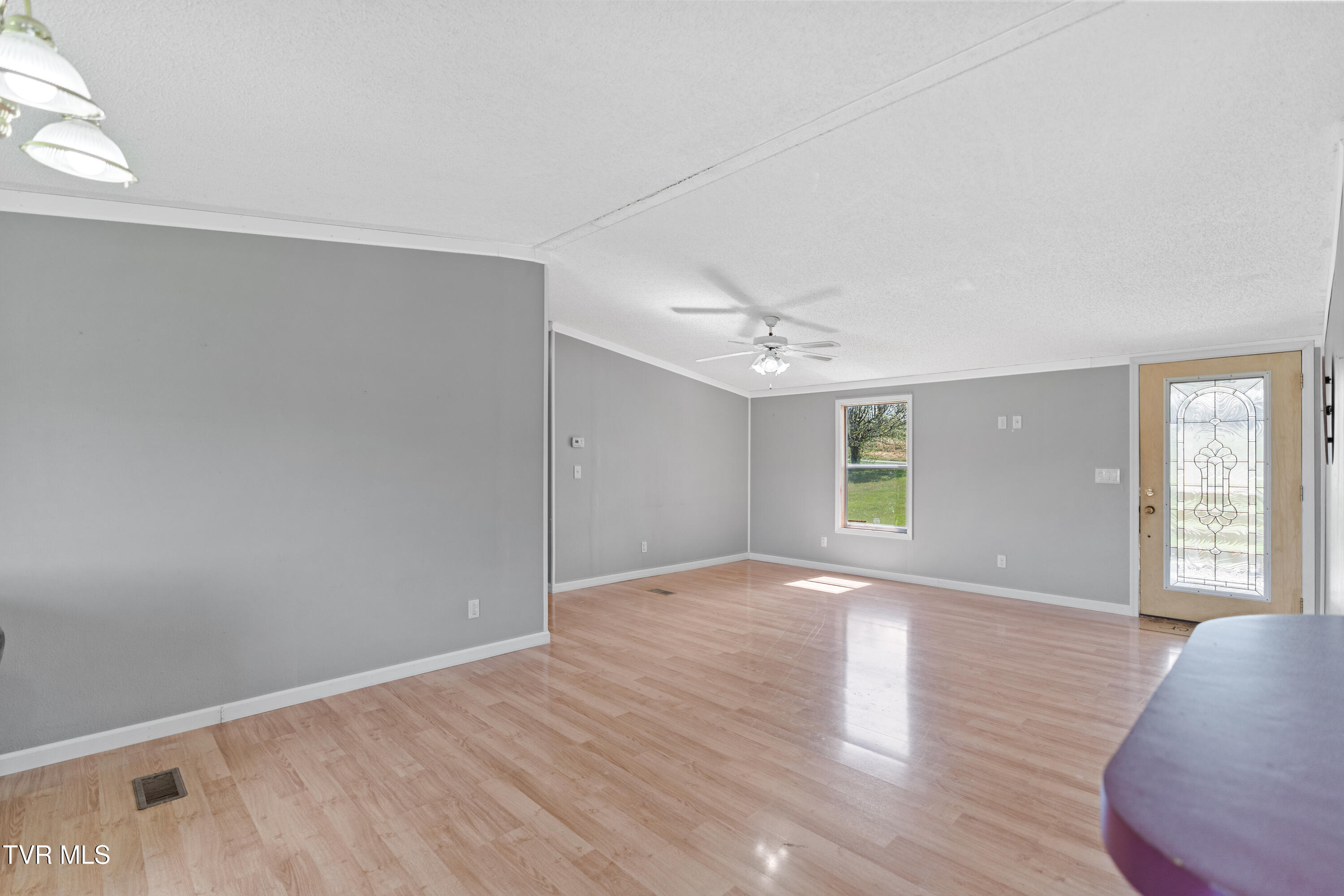 1675 Billy Bible Road Greeneville, TN 37745 - Photo 22 of 25 DSC09332