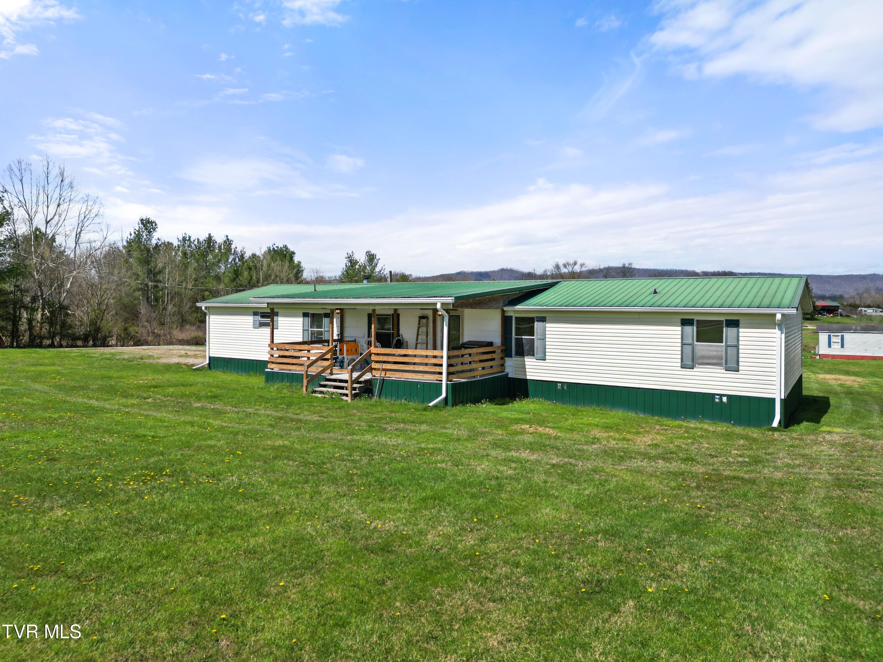 1675 Billy Bible Road Greeneville, TN 37745 - Photo 3 of 25 DJI_0172