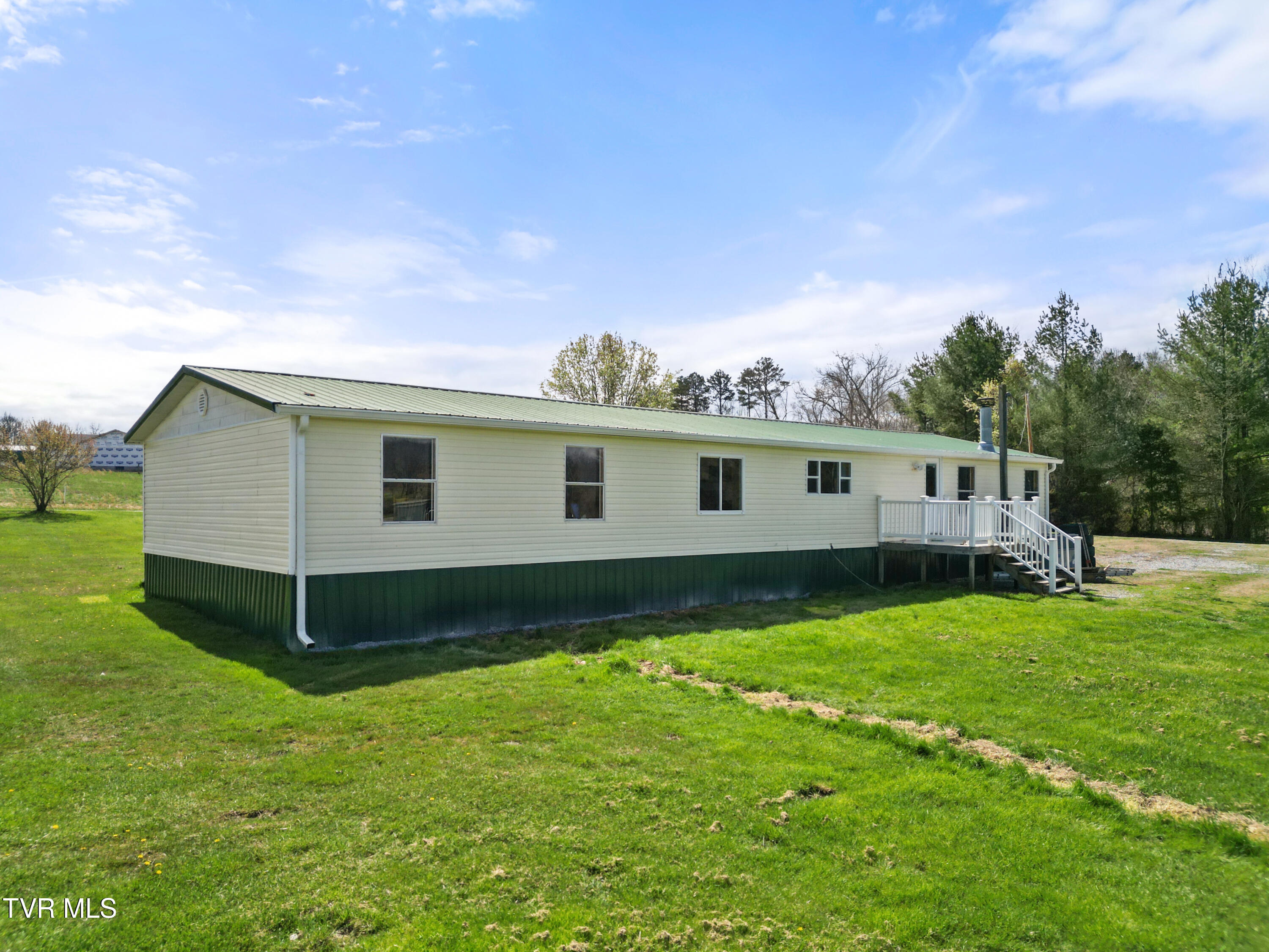 1675 Billy Bible Road Greeneville, TN 37745 - Photo 5 of 26 DJI_0173