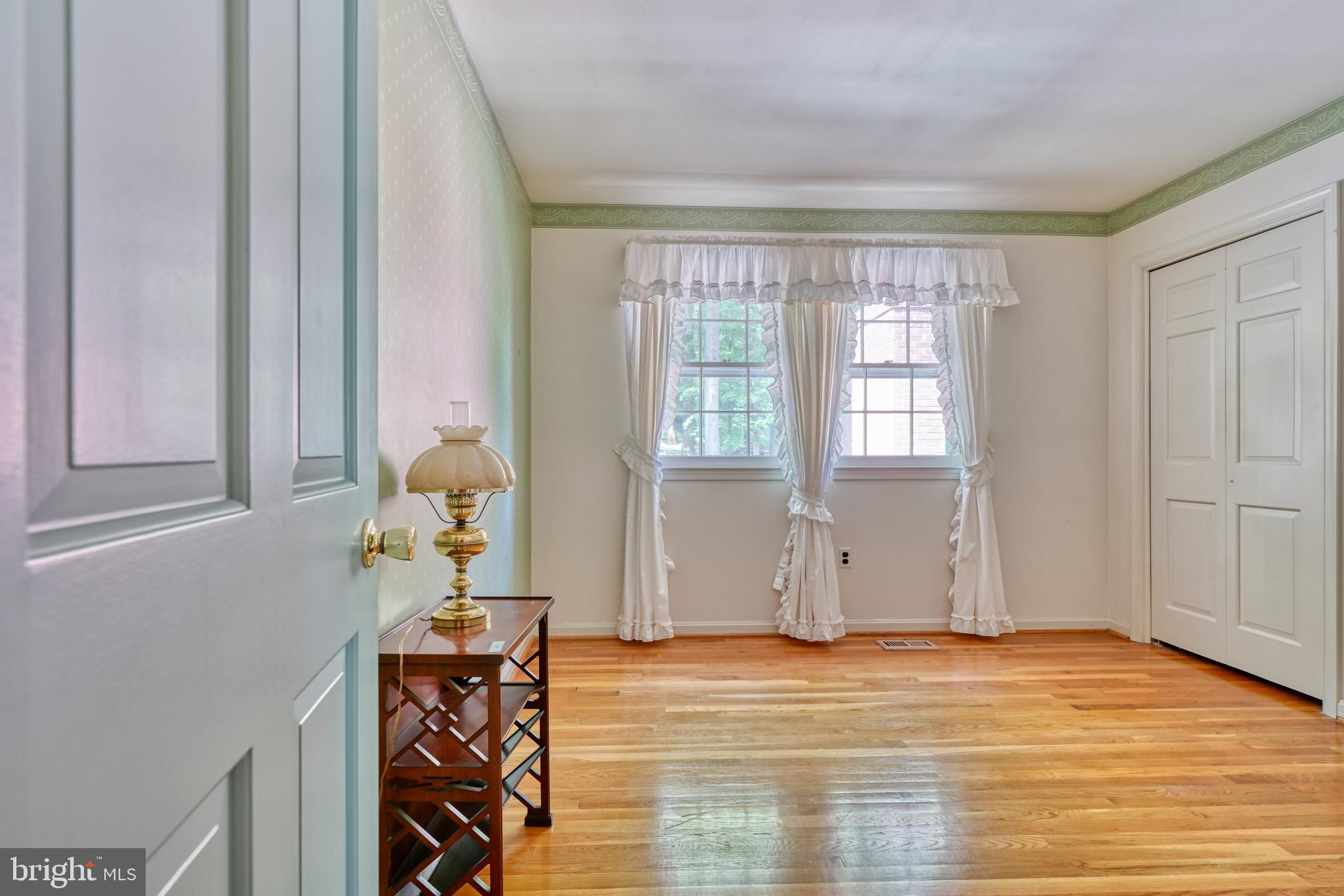 15 Glen Alpine Road Phoenix, MD 21131 - Photo 28 of 39 2nd Bedroom