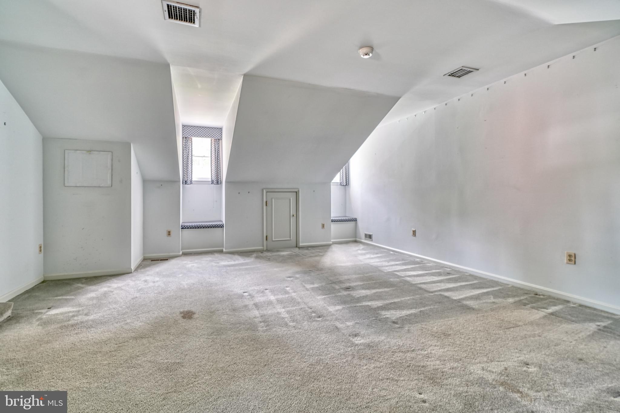 15 Glen Alpine Road Phoenix, MD 21131 - Photo 35 of 39 Bonus room above the garage