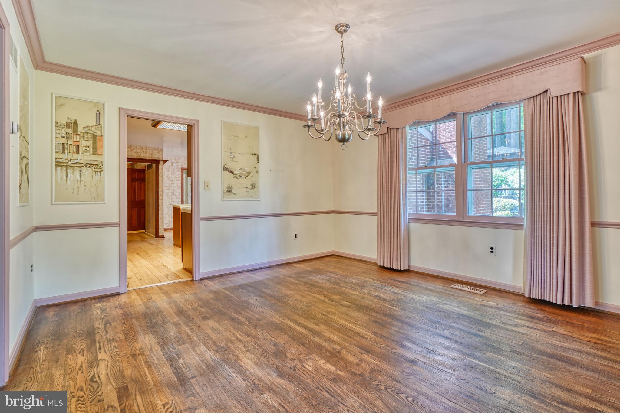 15 Glen Alpine Road Phoenix, MD 21131 - Photo 9 of 39 Dinner Room