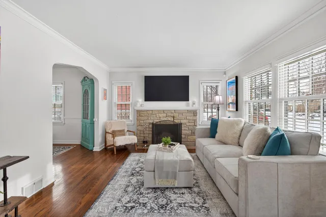 $599,900 | 1885 Eleanor Avenue, St. Paul, MN 55116