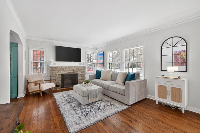 $599,900 | 1885 Eleanor Avenue, St. Paul, MN 55116