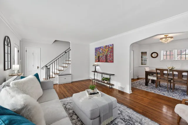 $599,900 | 1885 Eleanor Avenue, St. Paul, MN 55116