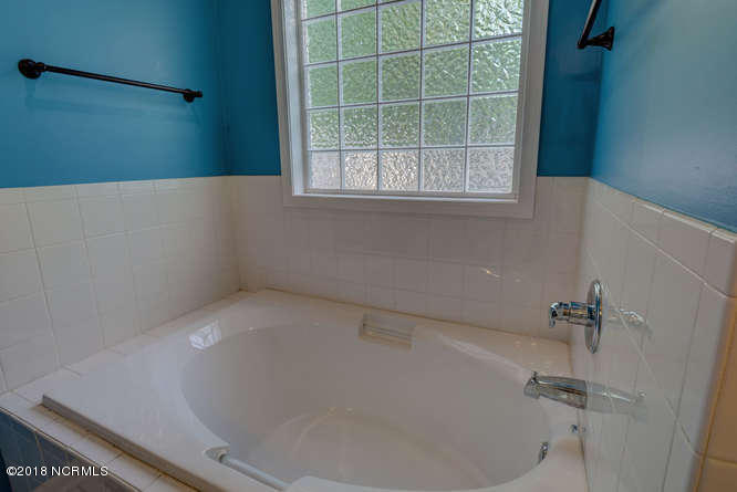 5019 Long Pointe Road Wilmington, NC 28409 - Photo 23 of 32 5019 Long Pointe Rd Wilmington-small-021