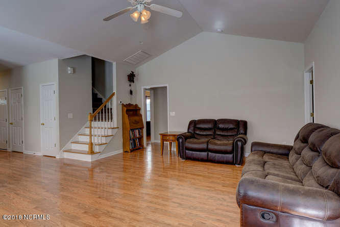 5019 Long Pointe Road Wilmington, NC 28409 - Photo 7 of 32 5019 Long Pointe Rd Wilmington-small-007