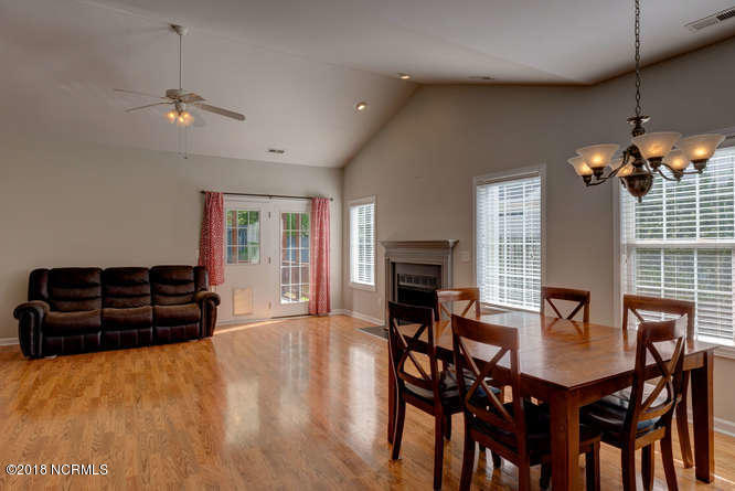 5019 Long Pointe Road Wilmington, NC 28409 - Photo 10 of 32 5019 Long Pointe Rd Wilmington-small-004
