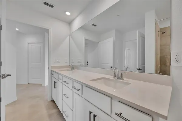 $355,000 | 19140 Scallop Loop, Unit 108, Bradenton, FL 34211