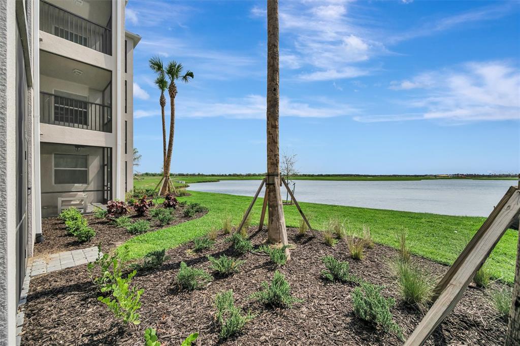 19140 Scallop Loop, Unit 108 Bradenton, FL 34211 - Photo 8 of 50