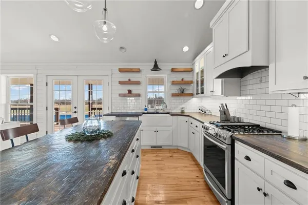 $699,900 | 4520 Northwest 1270th Road, Deepwater, MO 64740