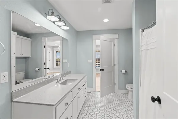 $699,900 | 4520 Northwest 1270th Road, Deepwater, MO 64740