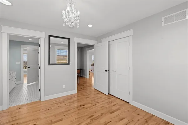 $699,900 | 4520 Northwest 1270th Road, Deepwater, MO 64740