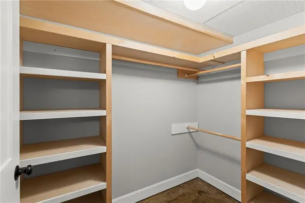 $699,900 | 4520 Northwest 1270th Road, Deepwater, MO 64740