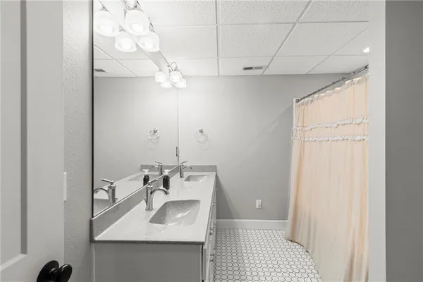 $699,900 | 4520 Northwest 1270th Road, Deepwater, MO 64740