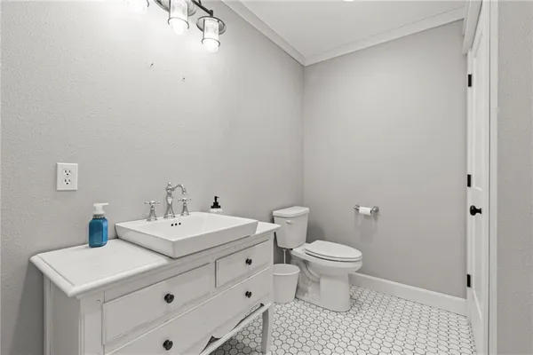 $699,900 | 4520 Northwest 1270th Road, Deepwater, MO 64740