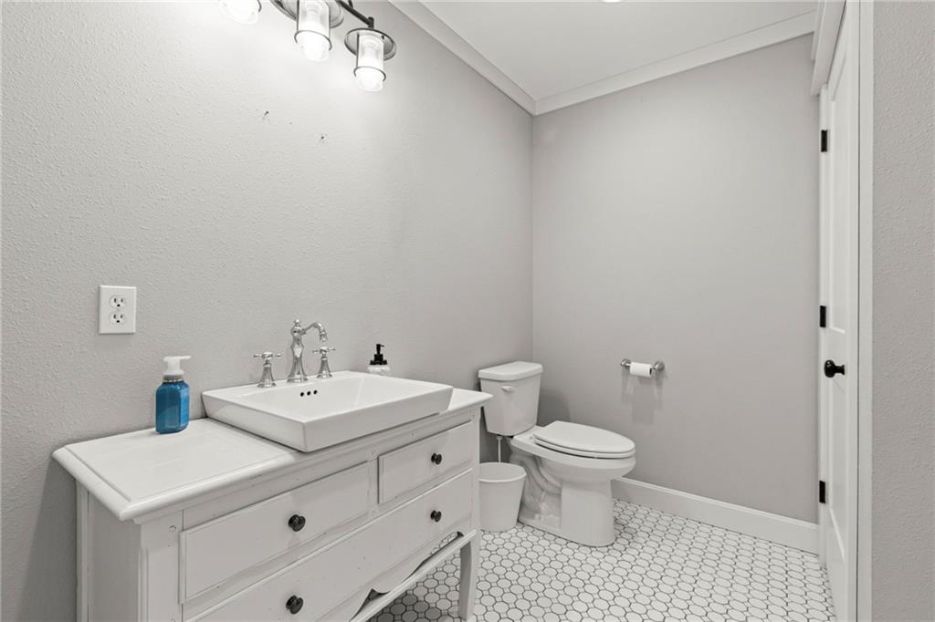 4520 Northwest 1270th Road Deepwater, MO 64740 - Photo 48 of 79