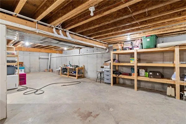 $699,900 | 4520 Northwest 1270th Road, Deepwater, MO 64740