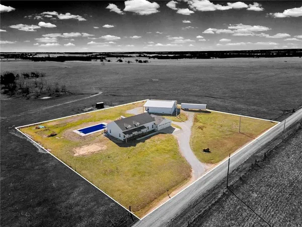 $699,900 | 4520 Northwest 1270th Road, Deepwater, MO 64740