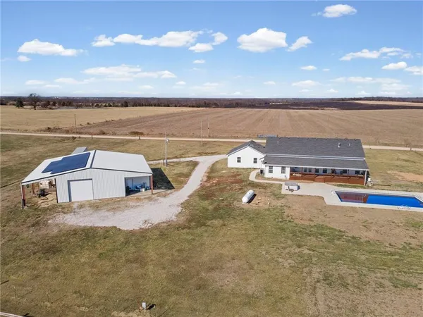 $699,900 | 4520 Northwest 1270th Road, Deepwater, MO 64740