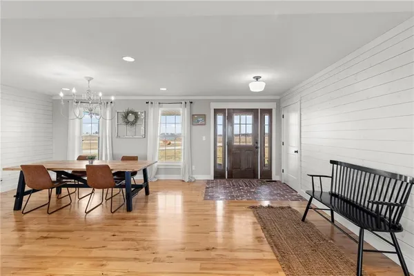 $699,900 | 4520 Northwest 1270th Road, Deepwater, MO 64740