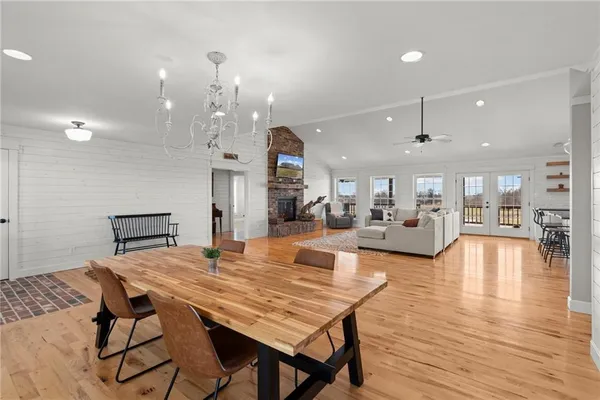 $699,900 | 4520 Northwest 1270th Road, Deepwater, MO 64740