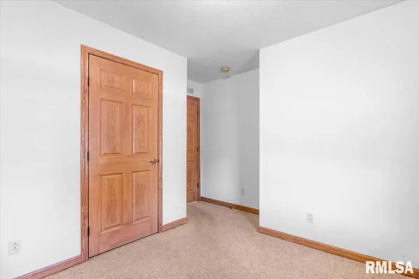 $148,500 | 2800 Vía Rosso, Unit 194, Springfield, IL 62703