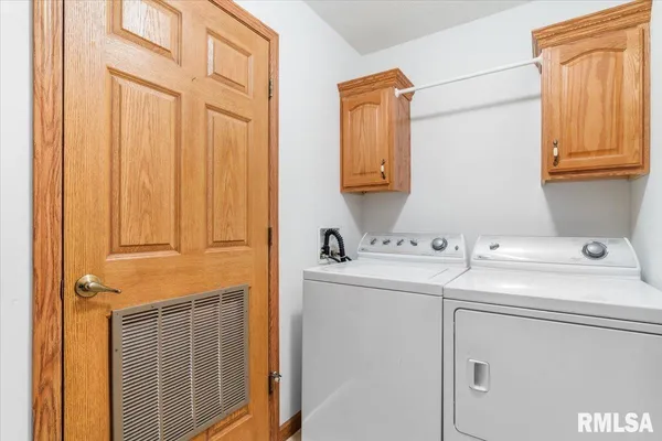 $148,500 | 2800 Vía Rosso, Unit 194, Springfield, IL 62703