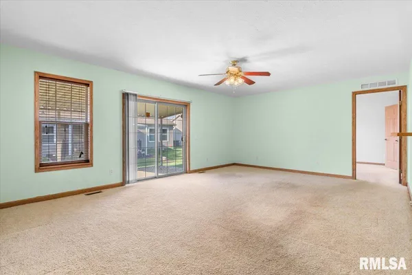 $148,500 | 2800 Vía Rosso, Unit 194, Springfield, IL 62703