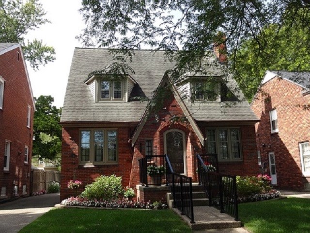 425 Moran Road Grosse Pointe, MI 48236 - Photo 1 of 19 50023717.JPG