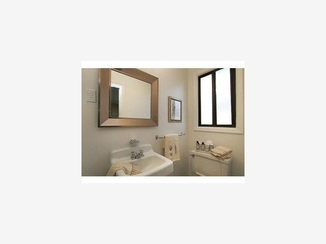 506 Princeton Road San Mateo, CA 94402 - Photo 8 of 9