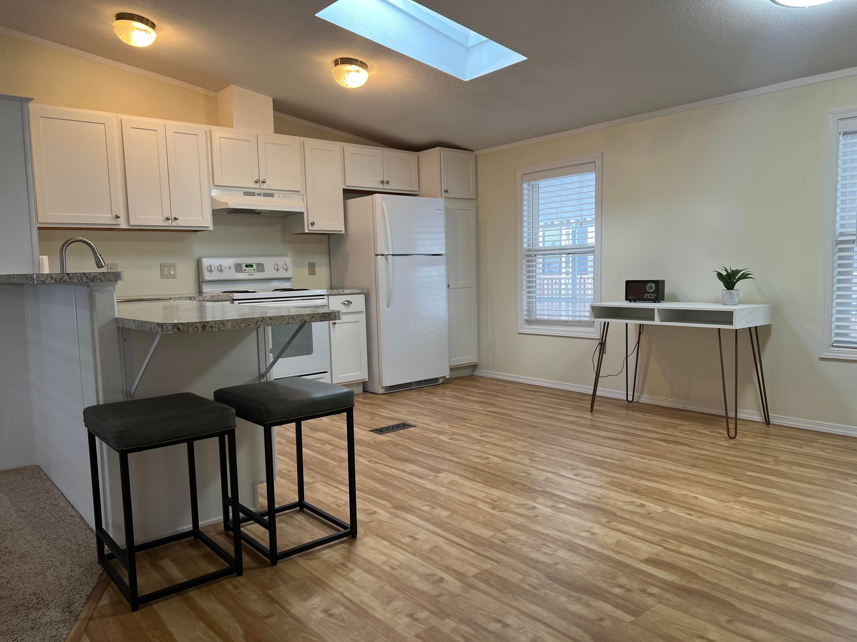 255 Colver Road, Unit 85 Talent, OR 97540 - Photo 8 of 28 IMG_2291