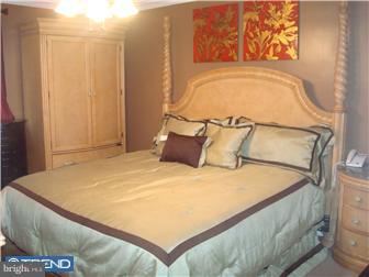 8343 Temple Road Philadelphia, PA 19150 - Photo 7 of 12 Bedroom - Main