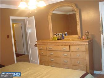 8343 Temple Road Philadelphia, PA 19150 - Photo 8 of 12 Bedroom - Main
